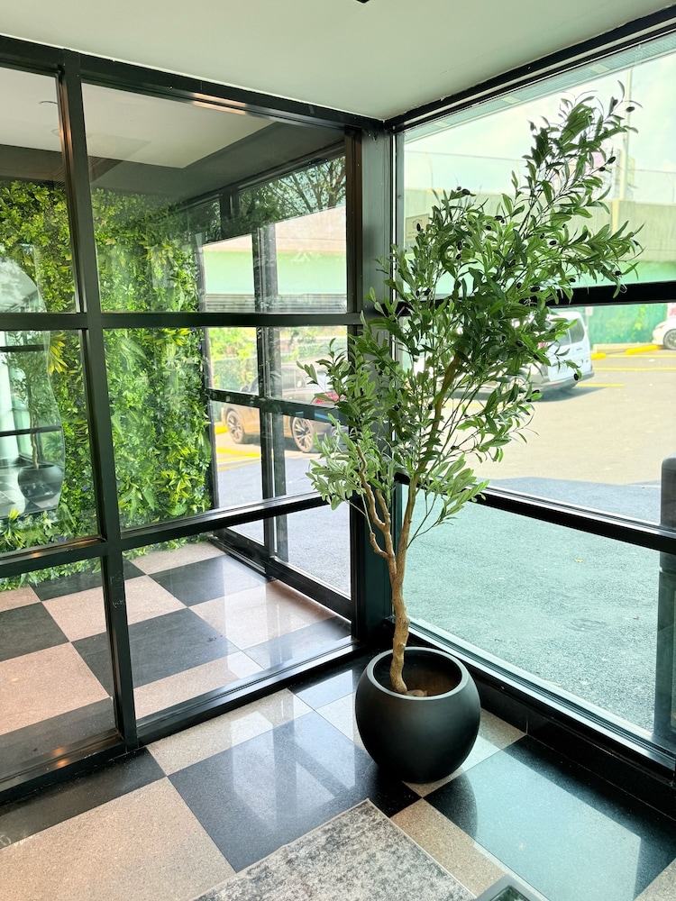 ロビー応接スペース