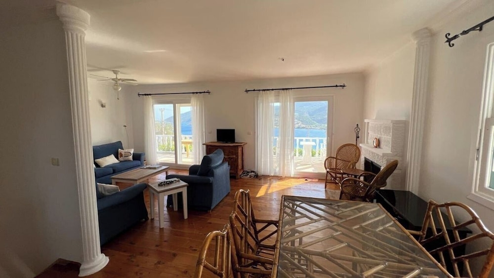 リビング エリア