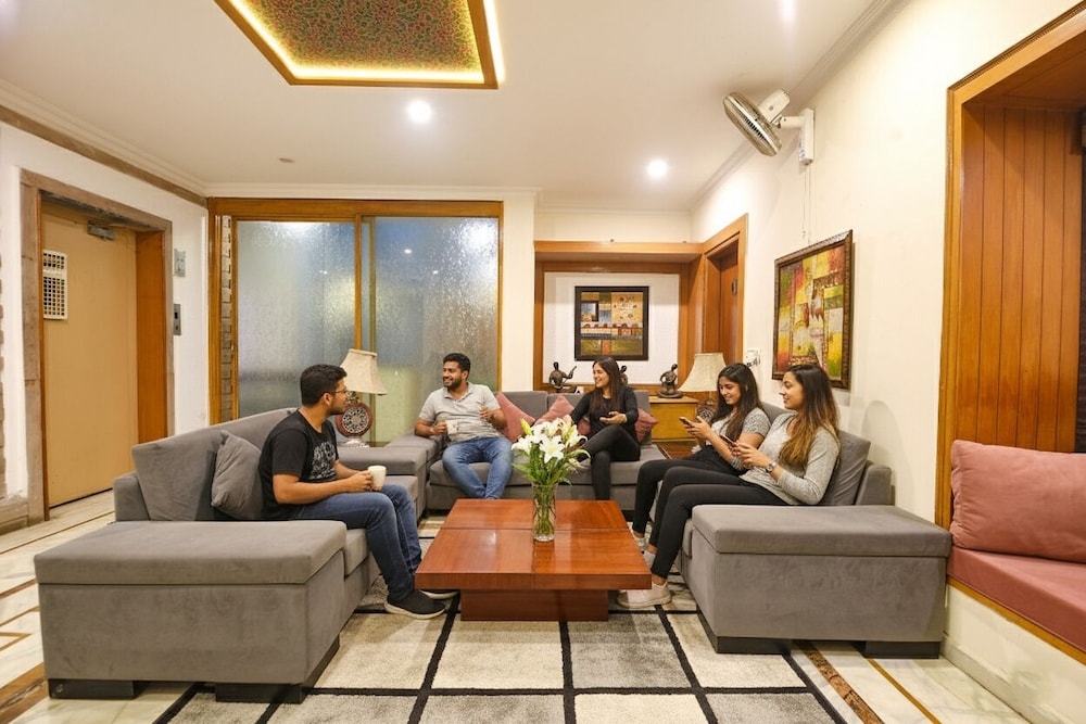 ロビー応接スペース