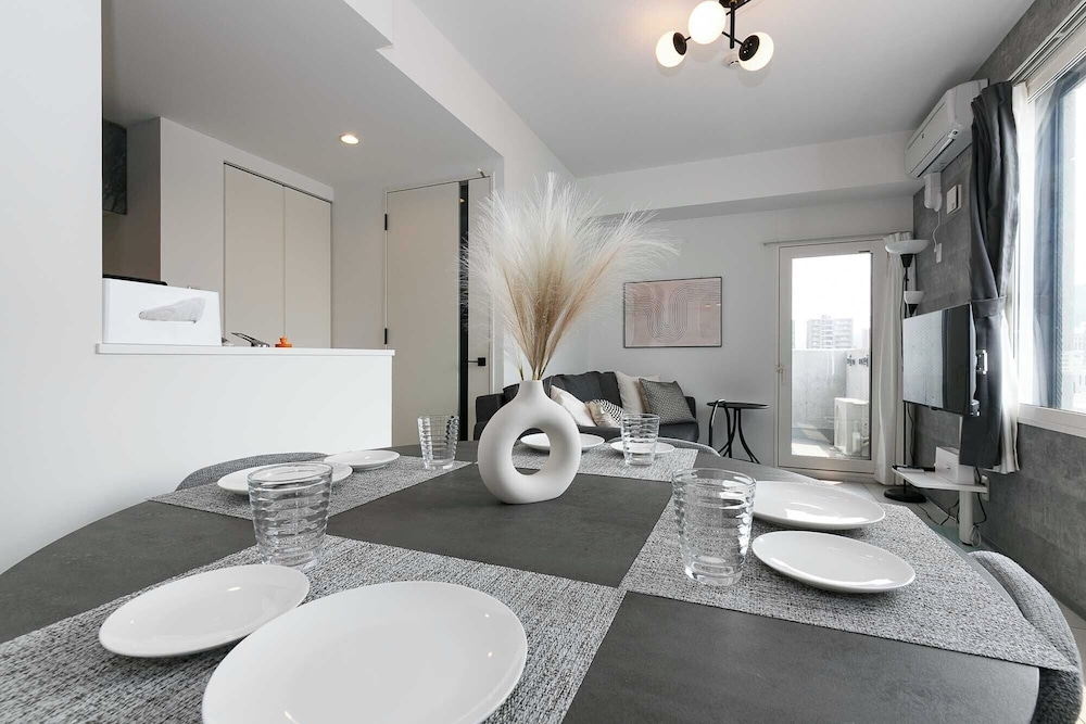 客室内のダイニングエリア