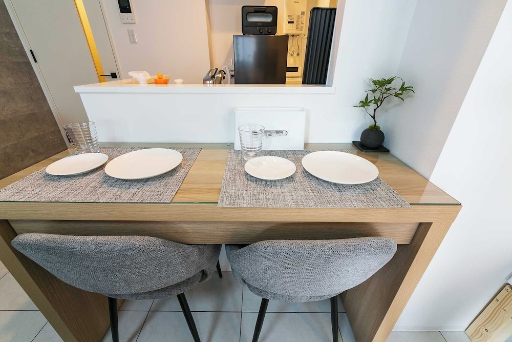 客室内のダイニングエリア