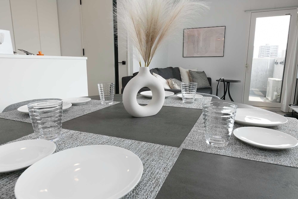 客室内のダイニングエリア