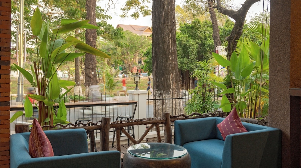 ロビー応接スペース