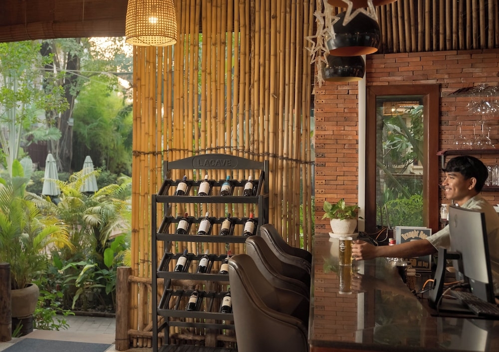 ロビーラウンジ