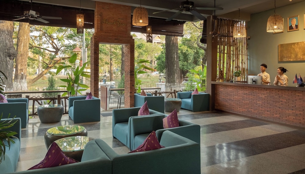 ロビー応接スペース