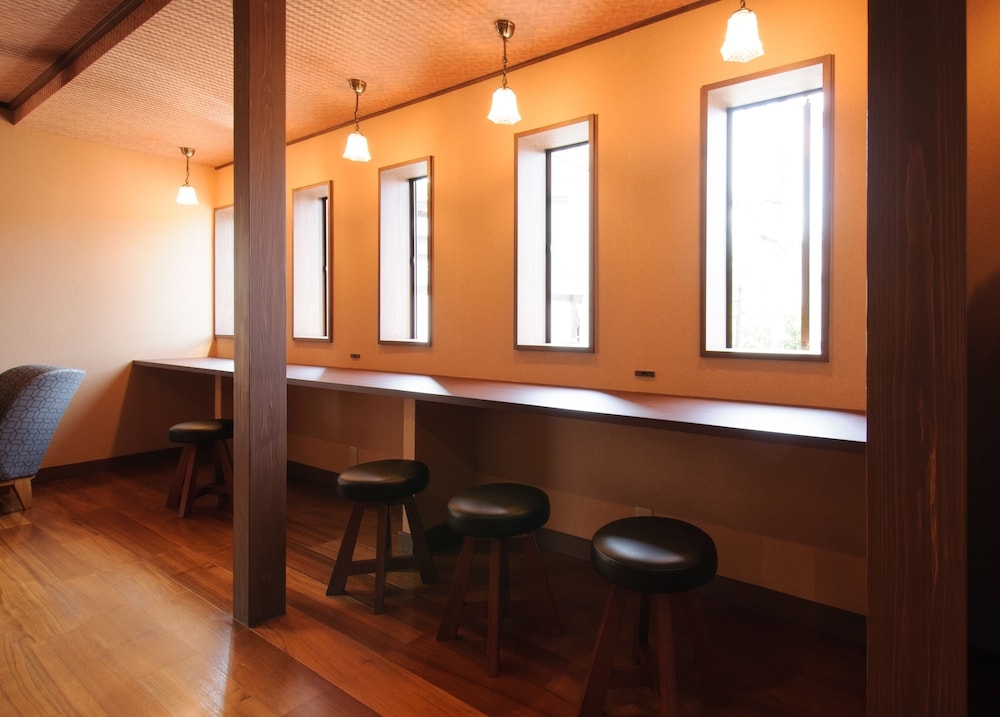 ロビーラウンジ