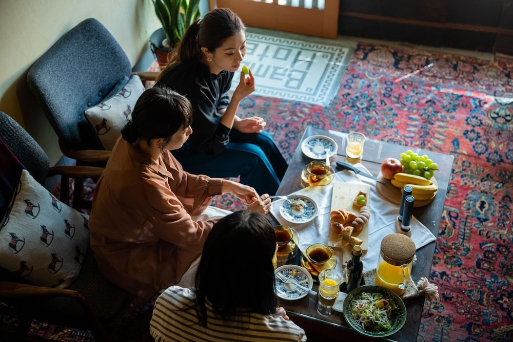 客室内のダイニングエリア
