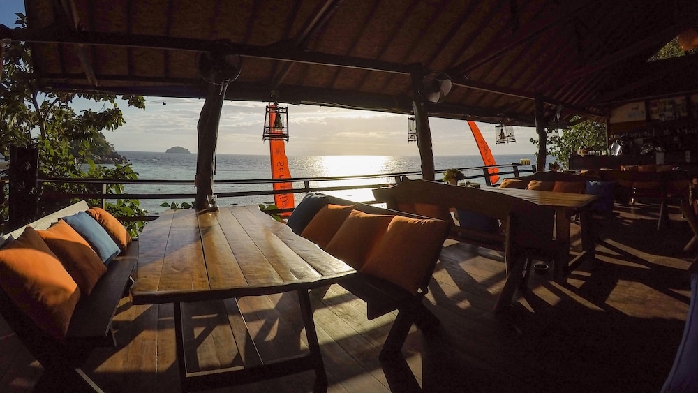 屋外ダイニングエリア