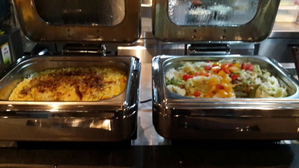 朝食ビュッフェ