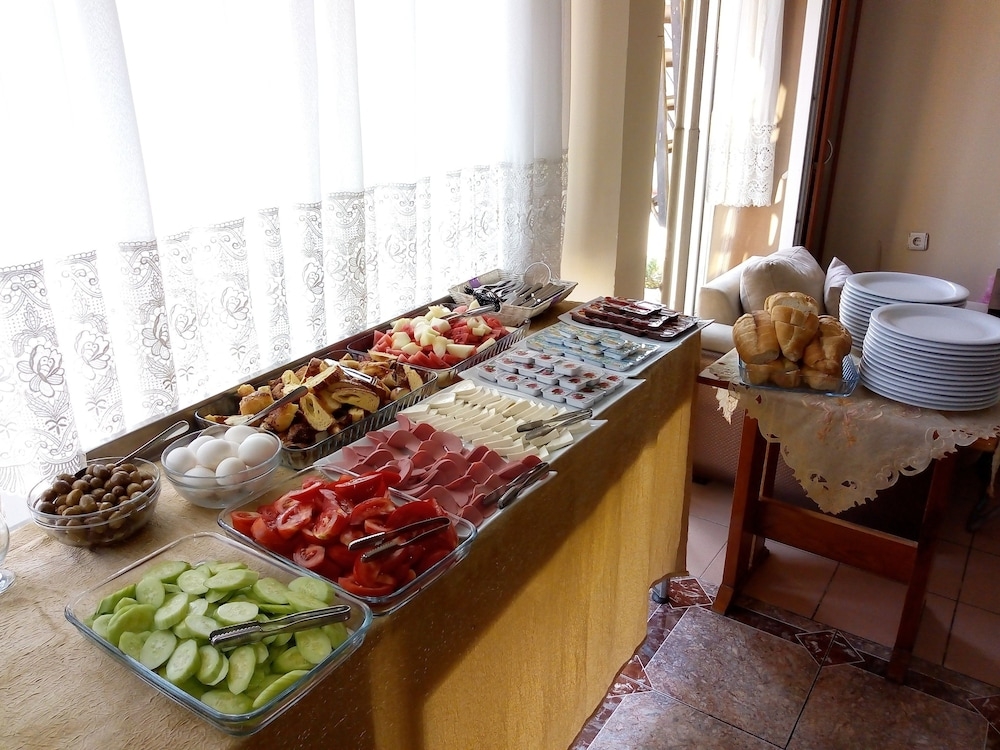 朝食ビュッフェ