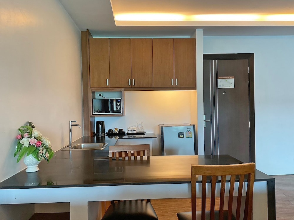 客室内のダイニングエリア