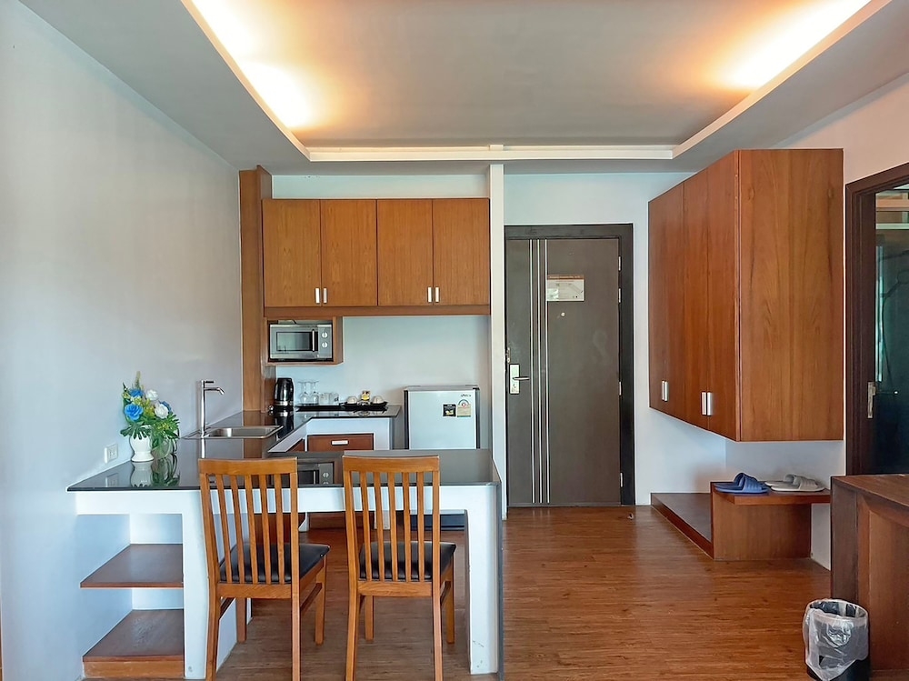 客室内のダイニングエリア