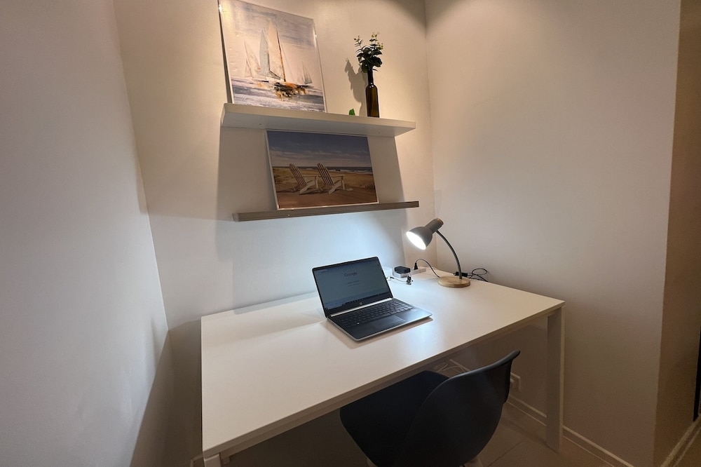 室内のビジネス センター