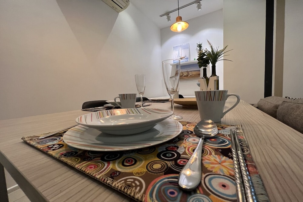 客室内のダイニングエリア