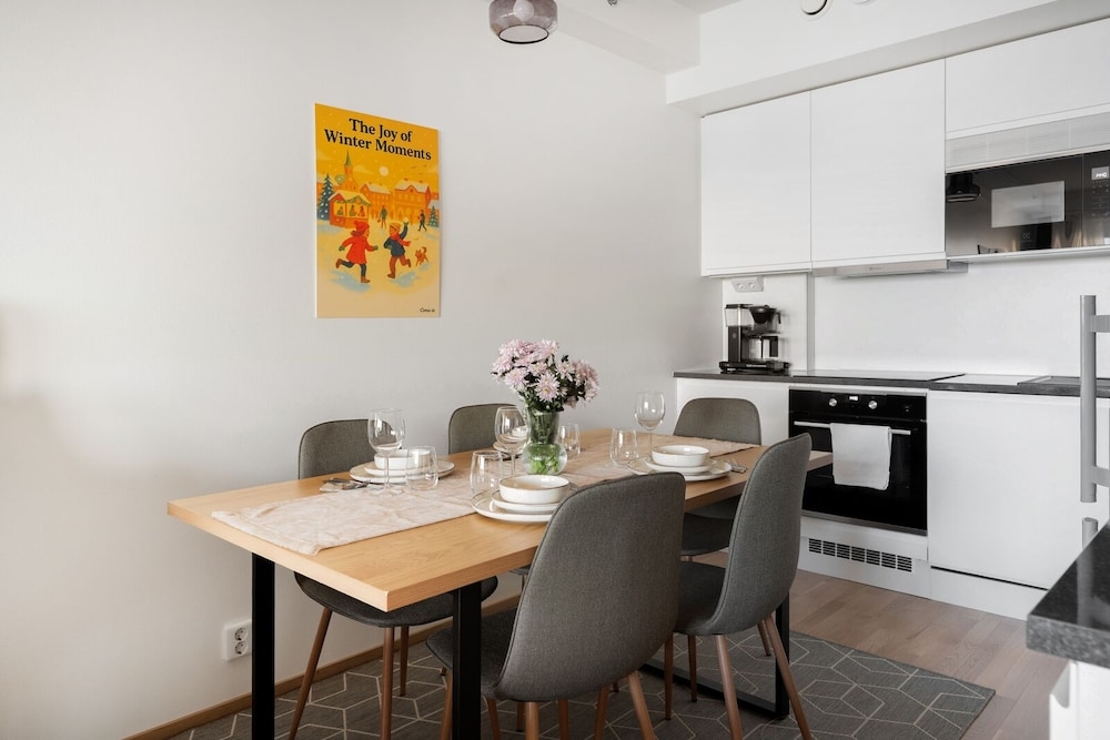 客室内のダイニングエリア