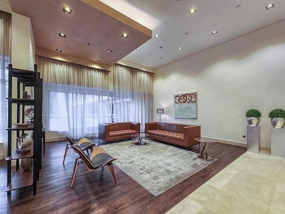 ロビー応接スペース