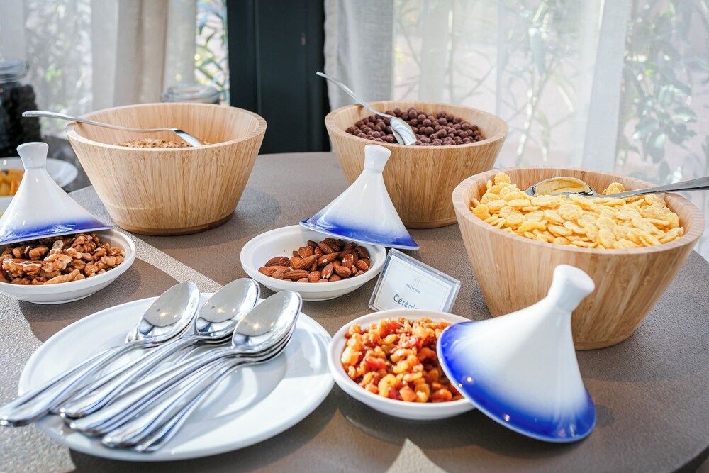 朝食ビュッフェ