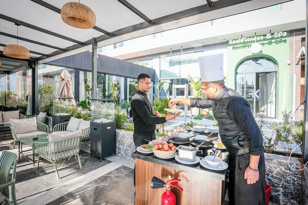 朝食ビュッフェ