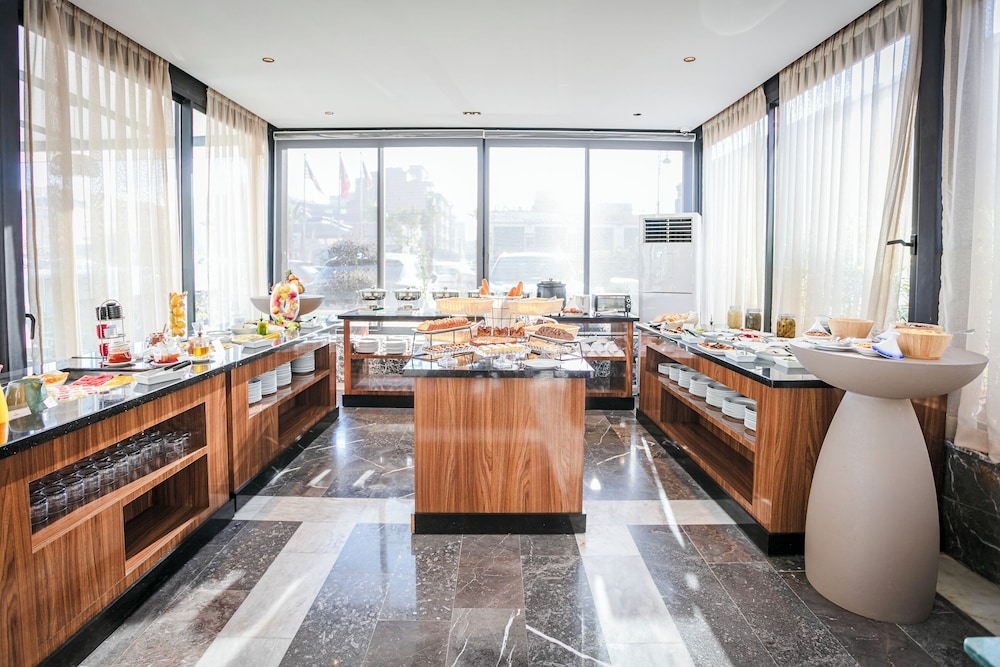 朝食ビュッフェ