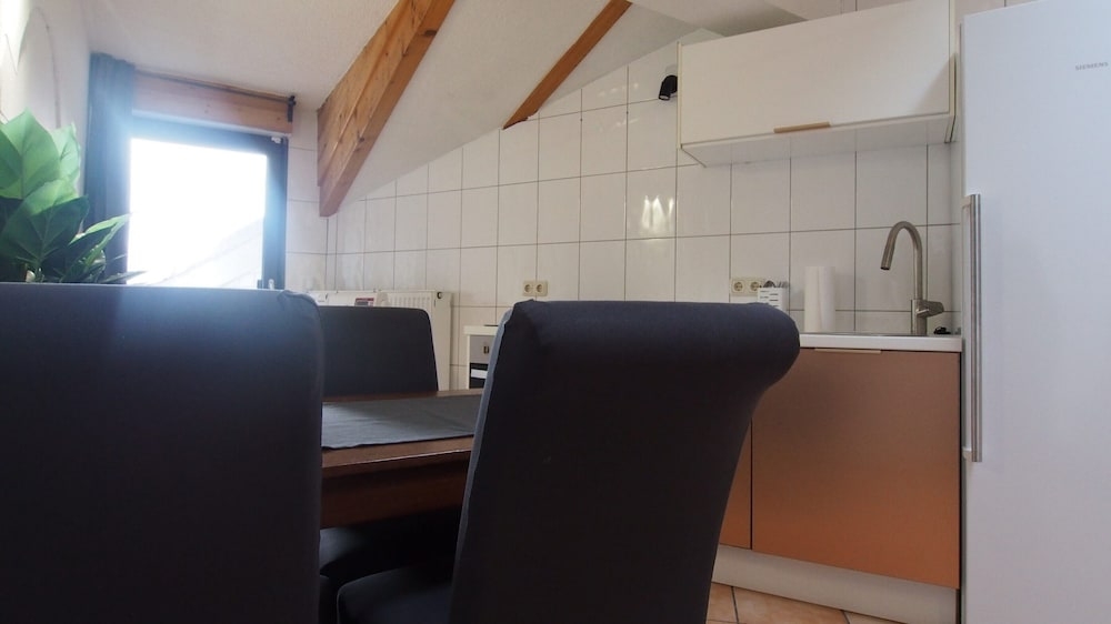 客室内のダイニングエリア