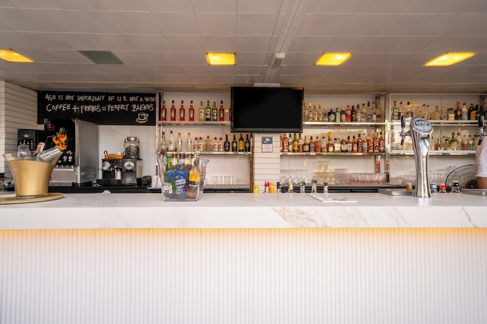 スイムアップバー