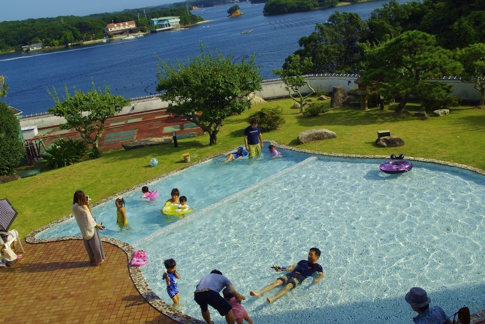 子供用の遊び場 - 屋外