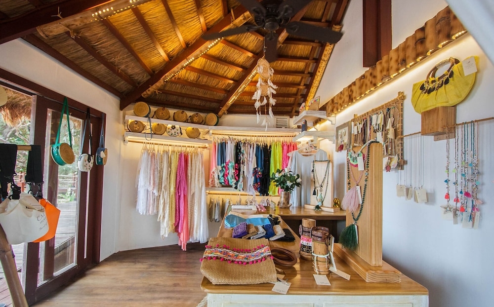 デザイナーショップ