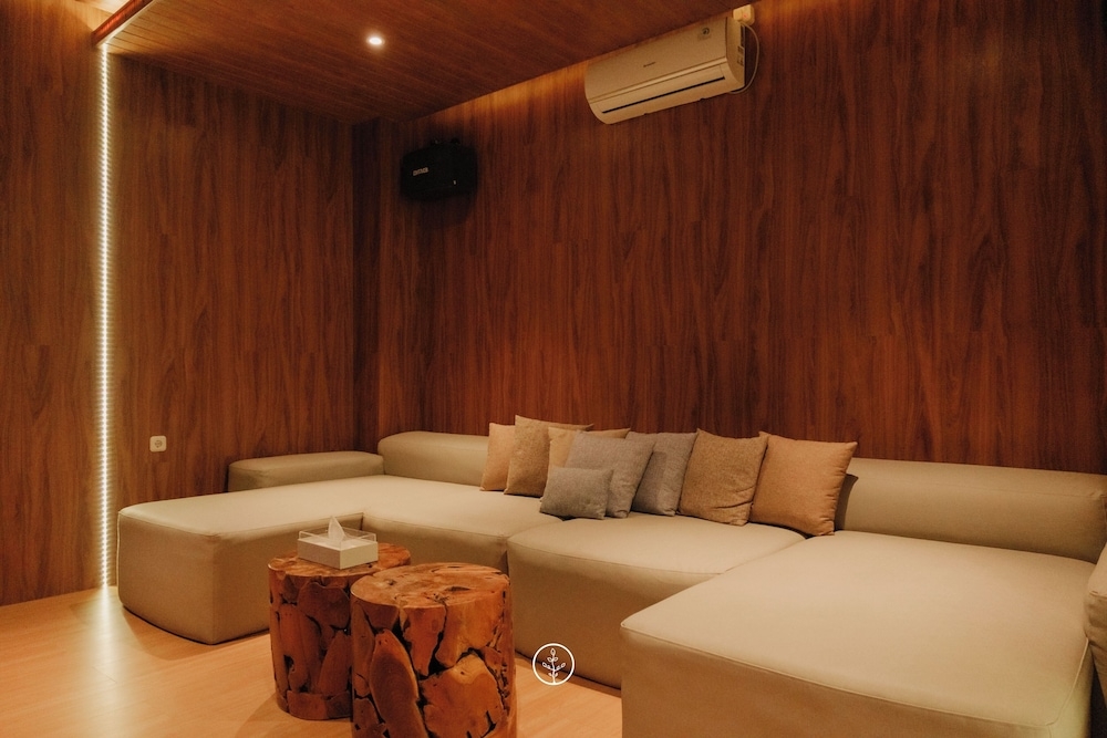 カラオケ ルーム