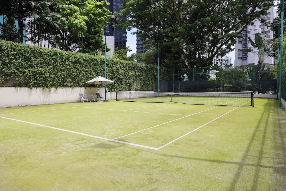 テニスコート