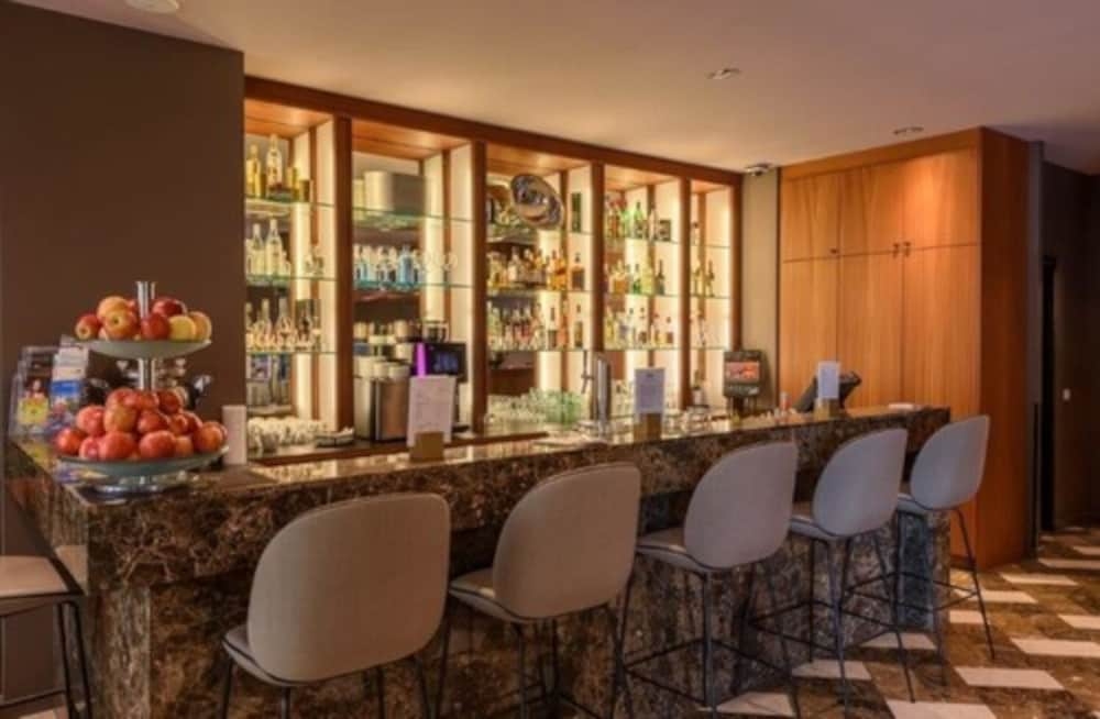 ロビーラウンジ