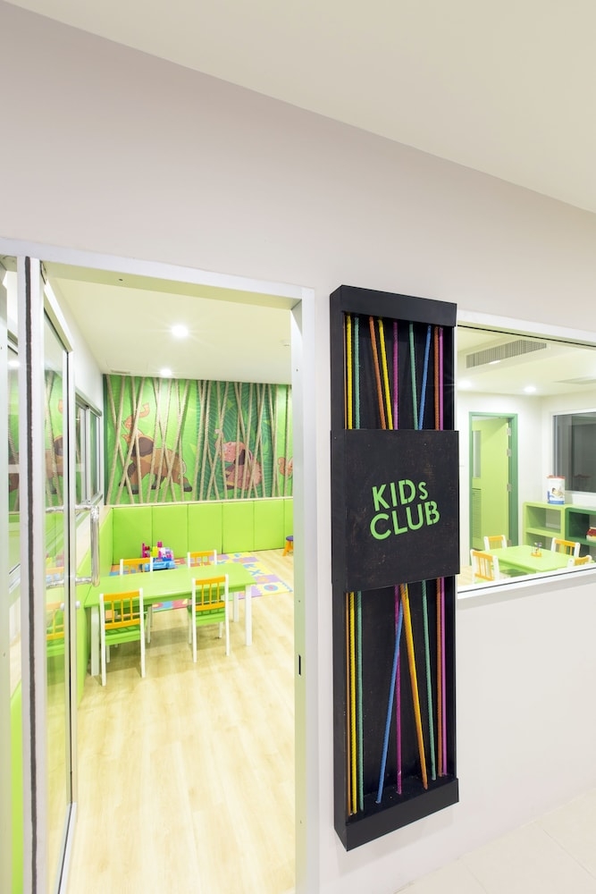 子供用の遊び場 - 屋内