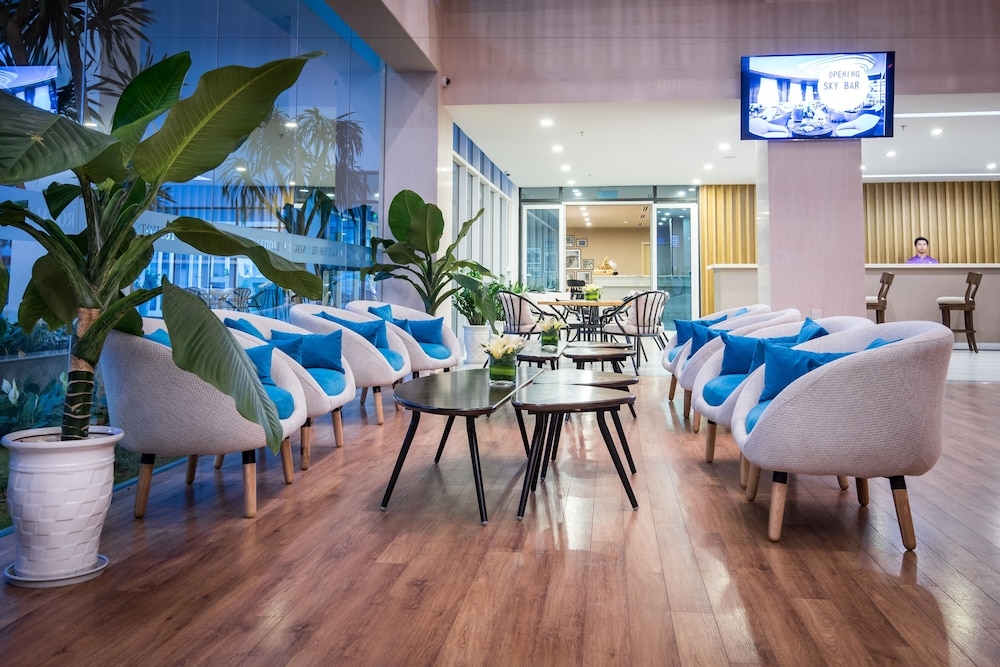 ロビーラウンジ