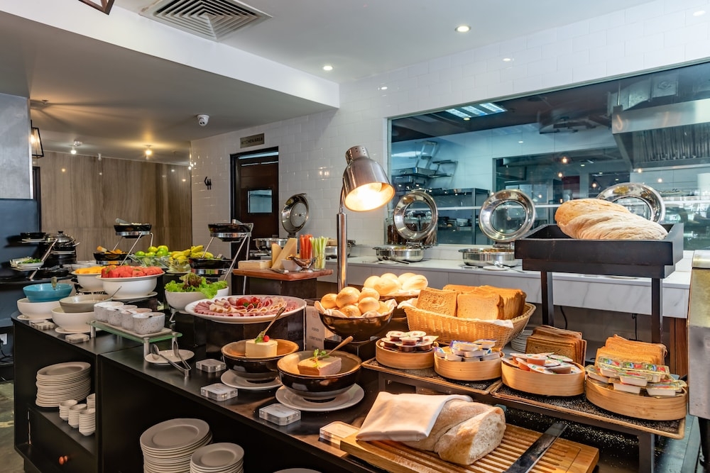 朝食ビュッフェ