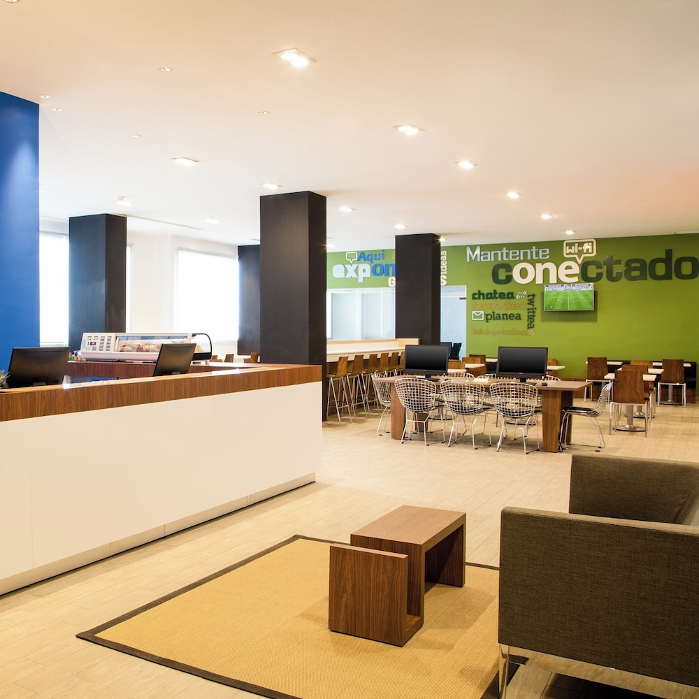 ロビーラウンジ