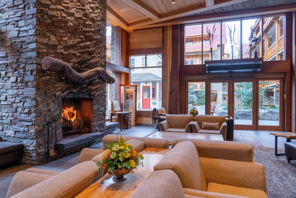 ロビー応接スペース