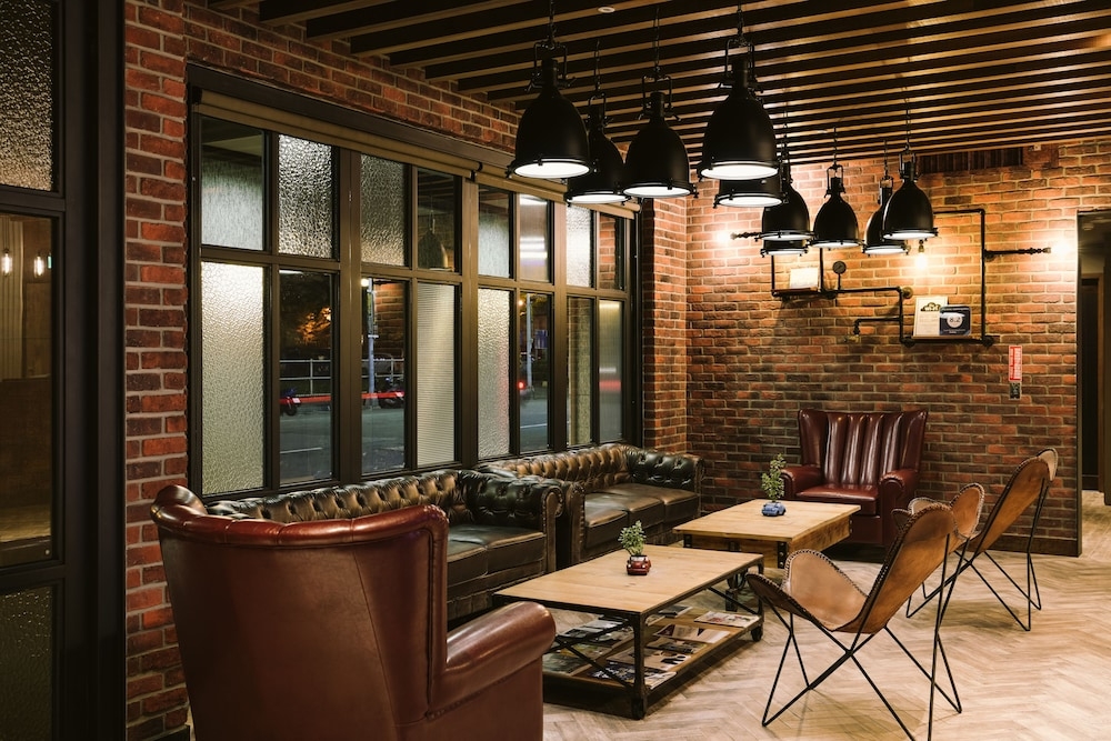 ロビー応接スペース