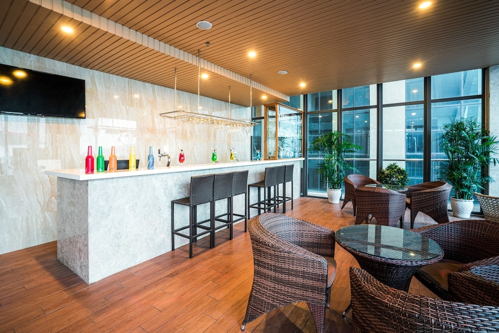 プールサイドバー