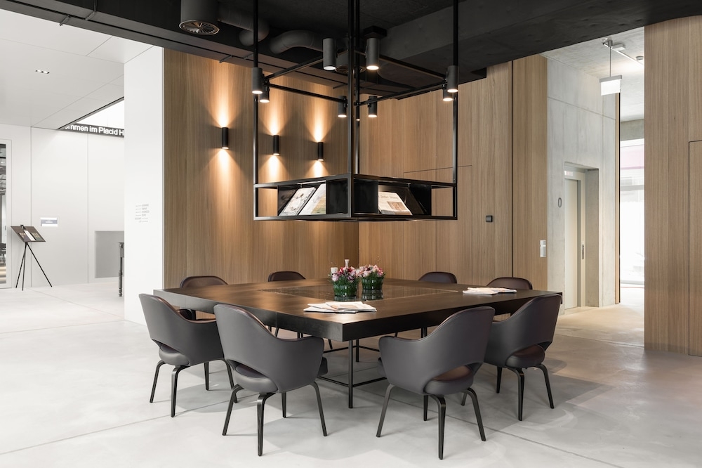 ロビー応接スペース