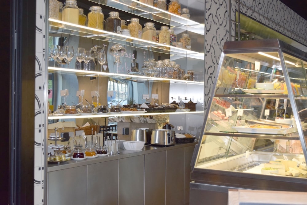 朝食ビュッフェ