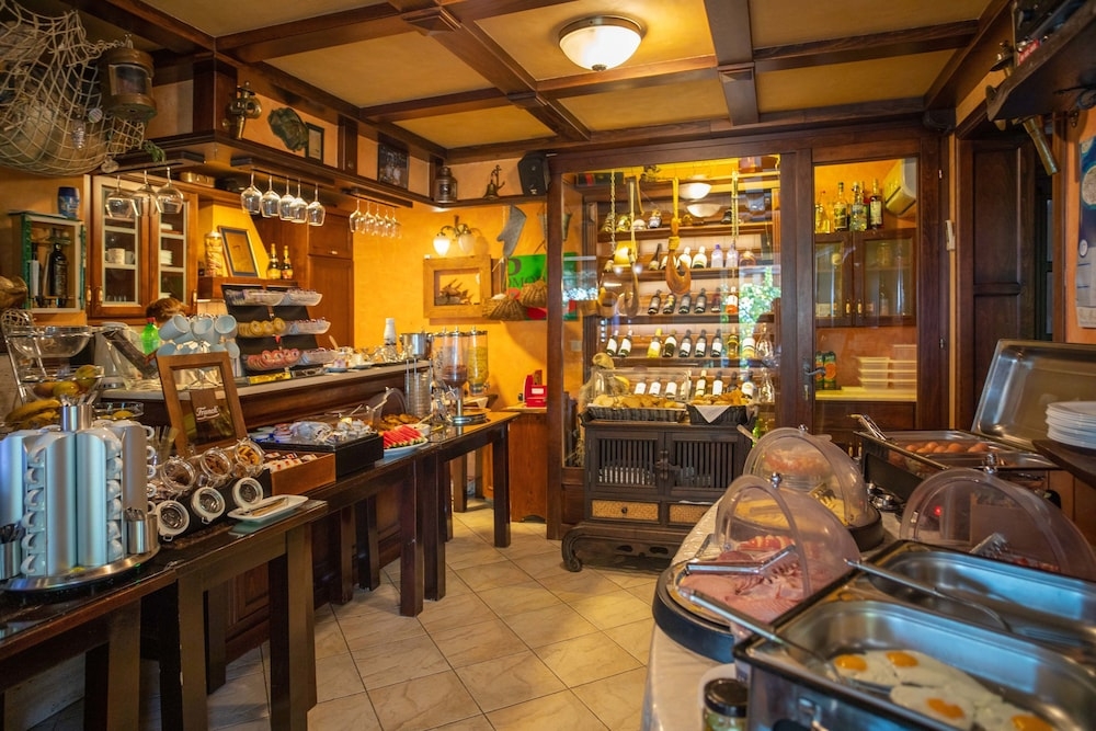 朝食ビュッフェ