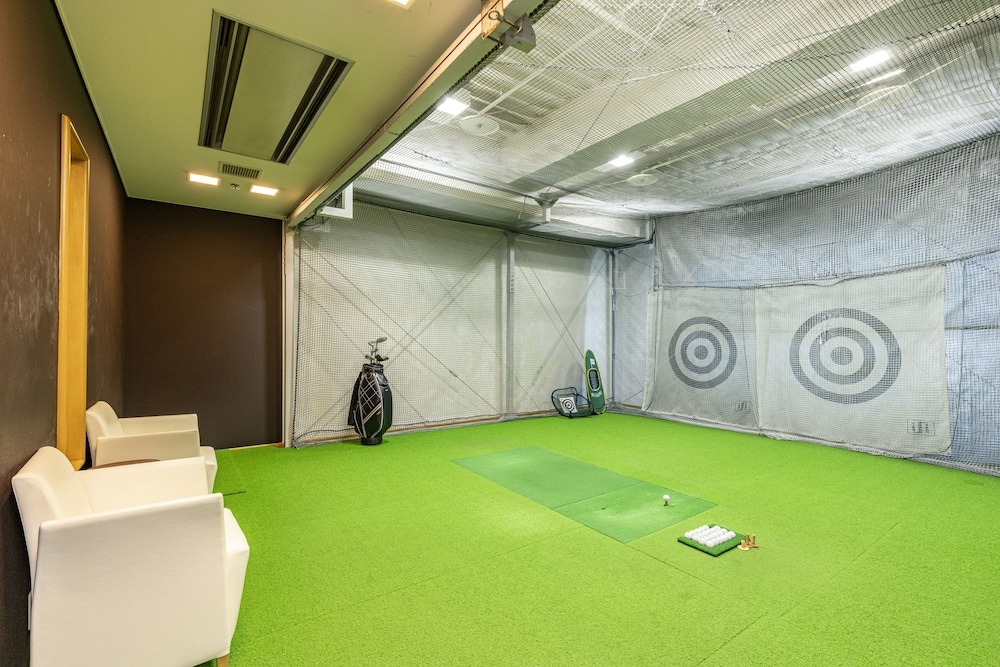 屋内ゴルフ練習場