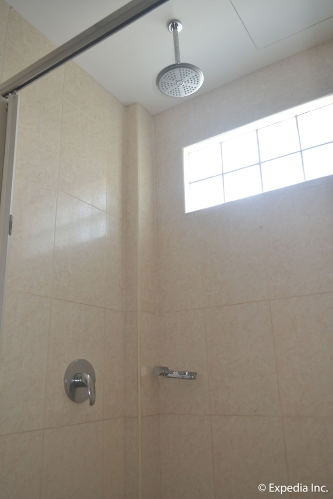 バスルームのシャワー