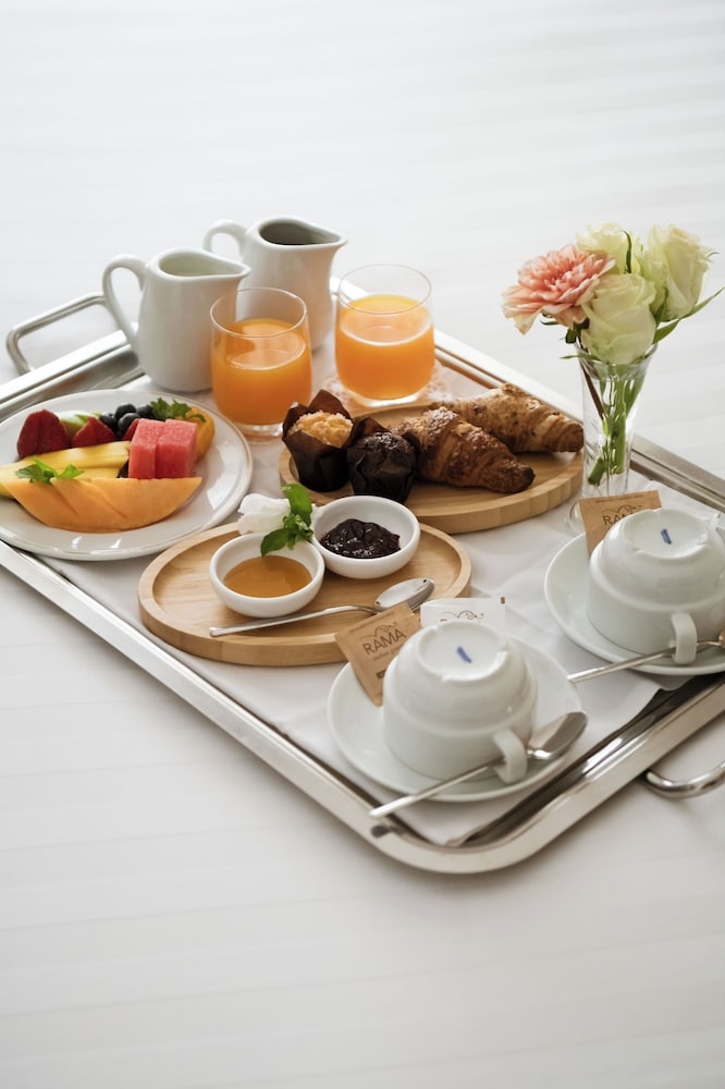 ルームサービス