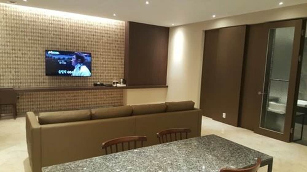 リビングルーム