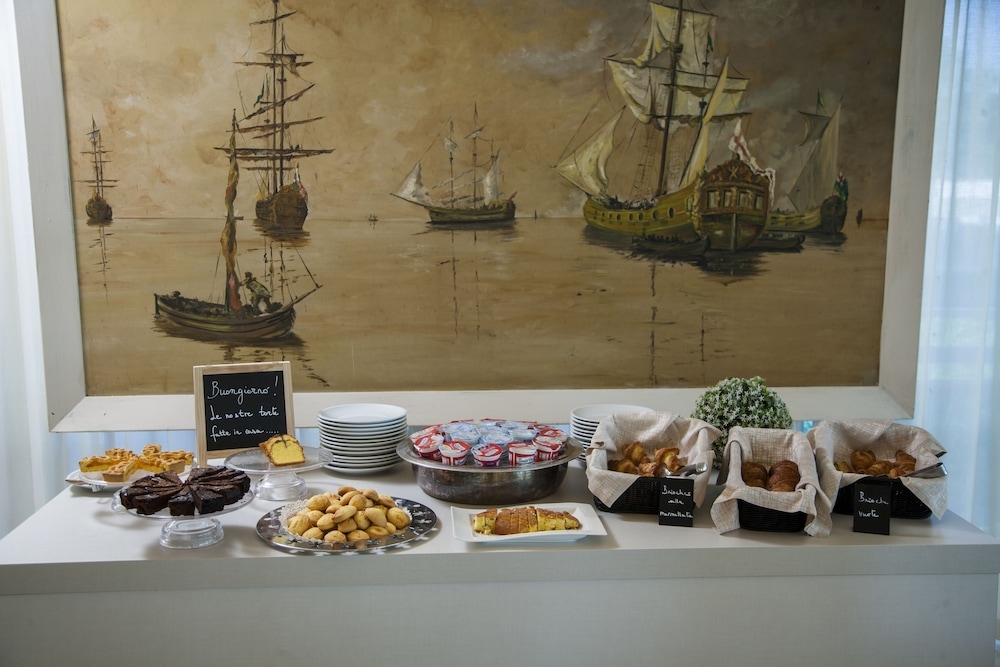 朝食ビュッフェ