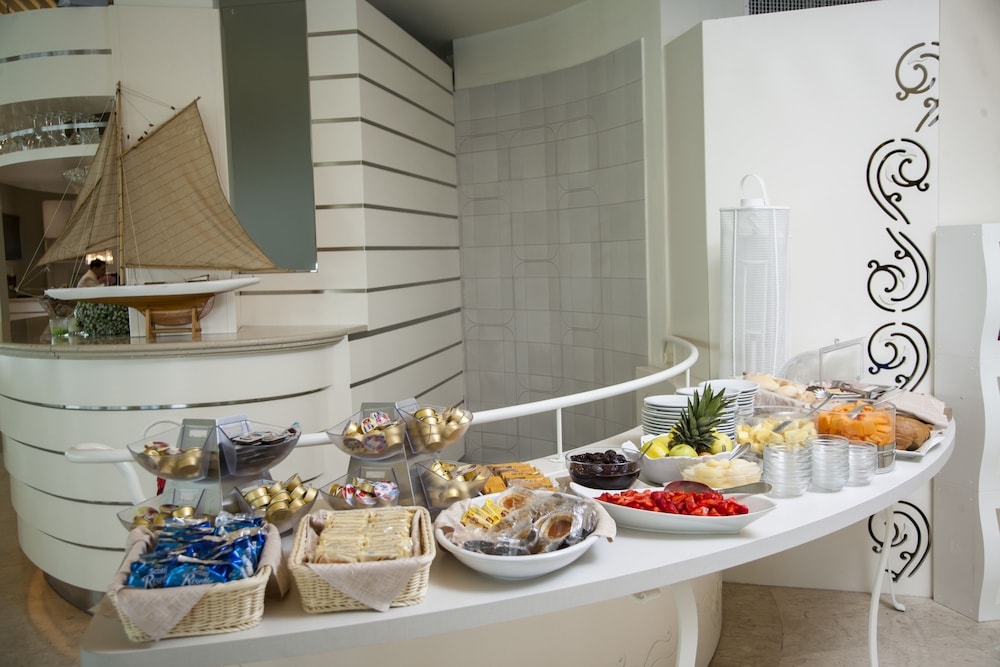 朝食ビュッフェ