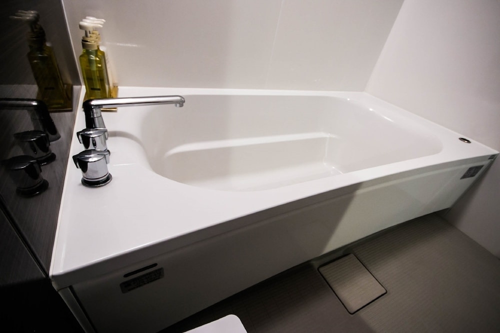 深めの浴槽