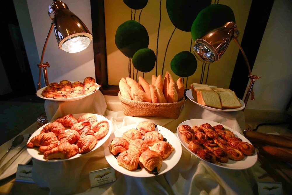 朝食ビュッフェ