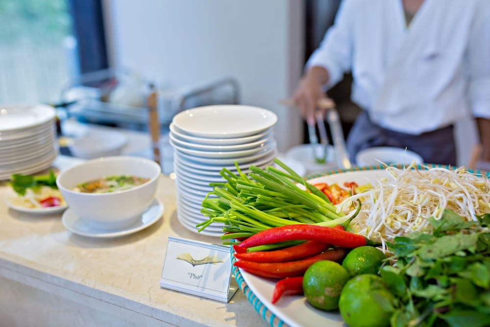 朝食ビュッフェ