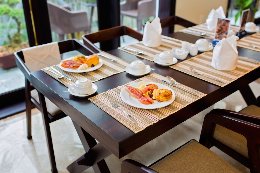 朝食ビュッフェ